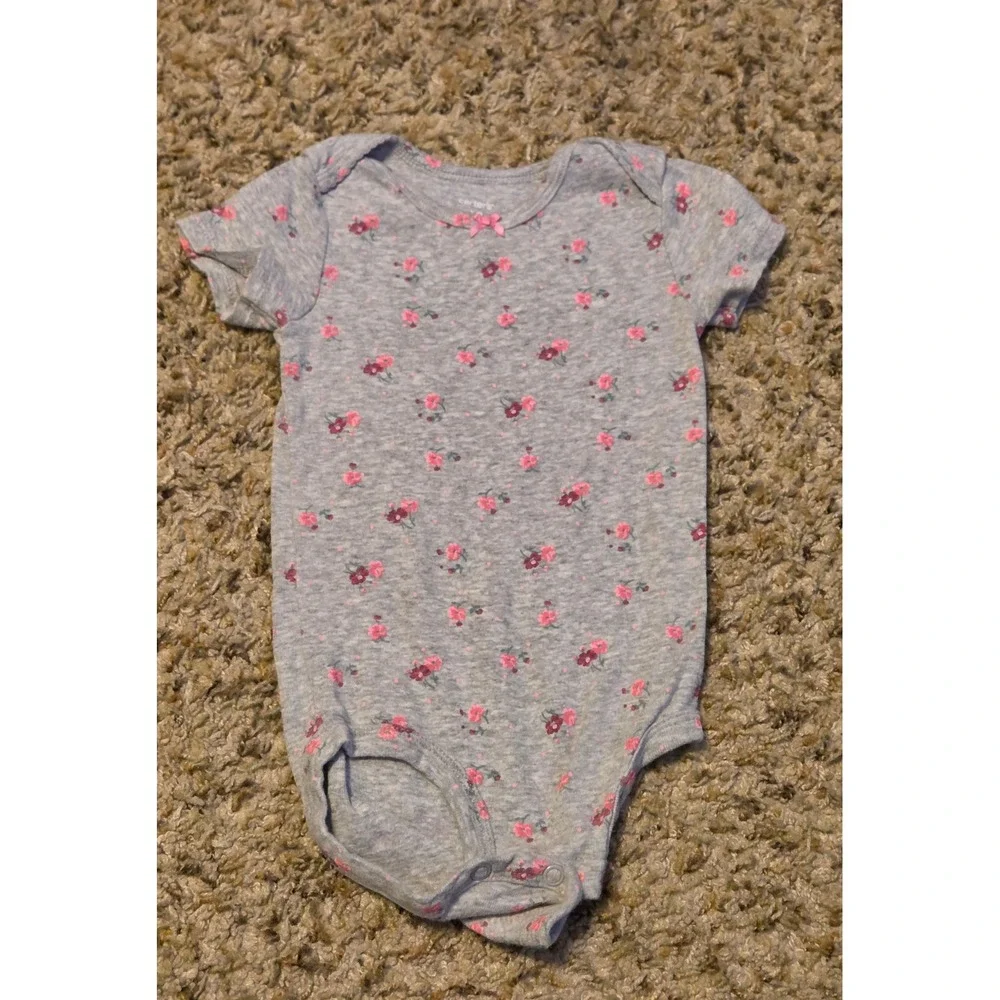 Bundle Of 7 Bodysuits Baby Size 9-12/12  Months Cloud Island/Gerber/Carters